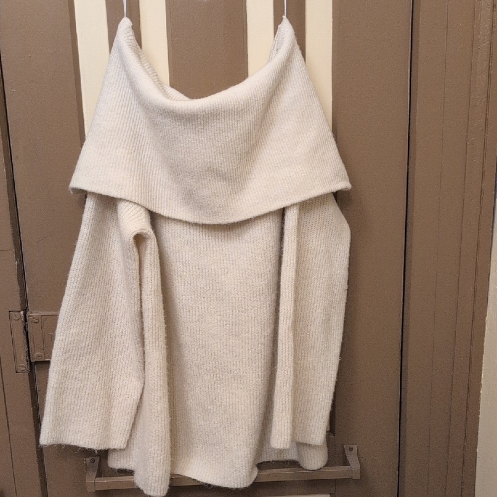 H&M Off-Shoulder Sweater in Cream